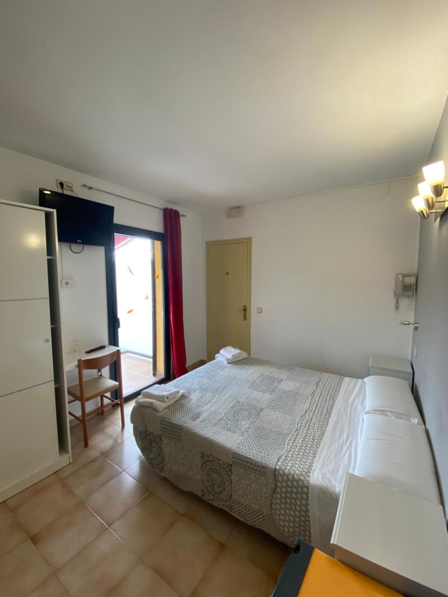 Hotel Les Roques Báscara Kültér fotó