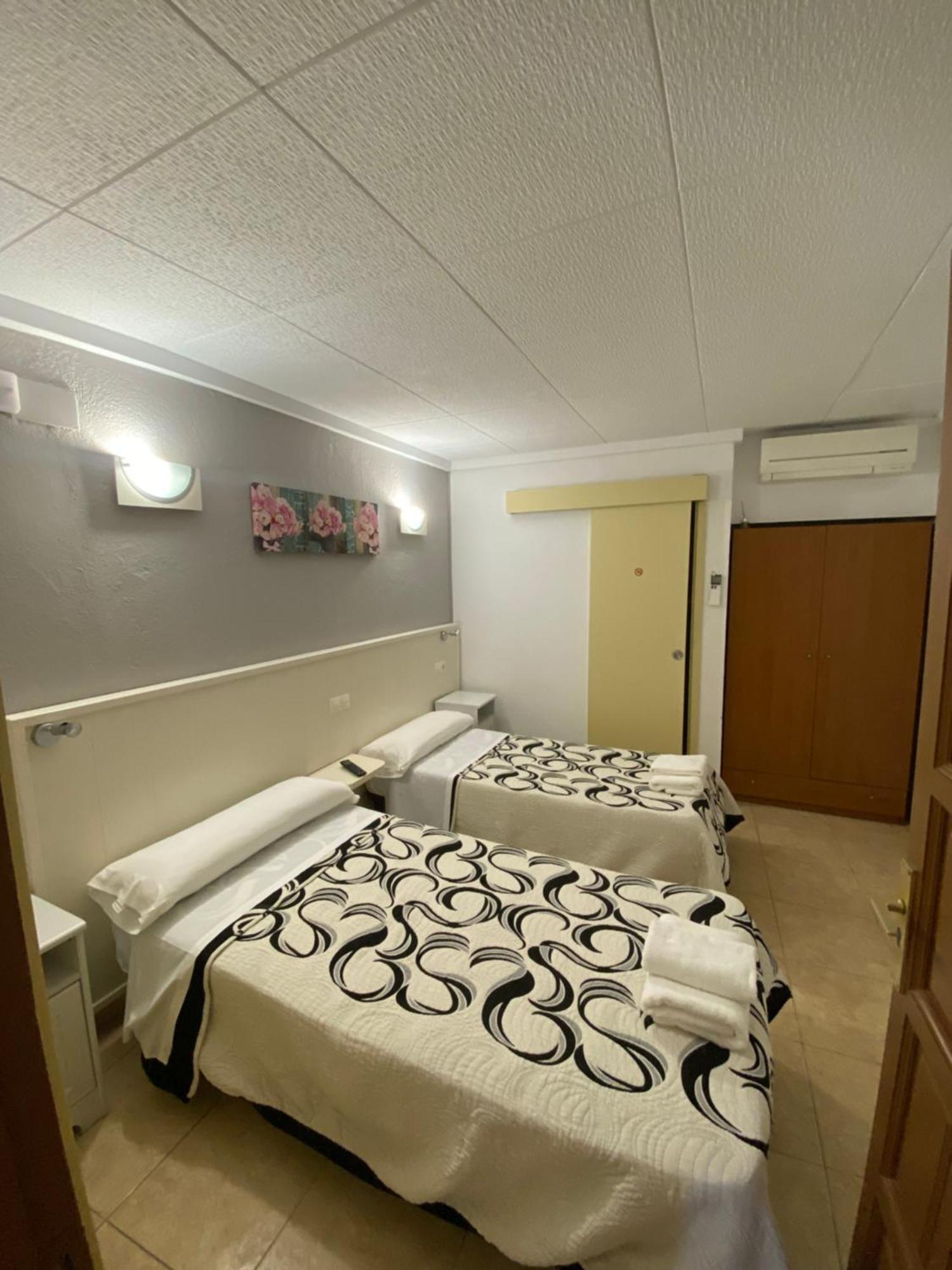 Hotel Les Roques Báscara Kültér fotó
