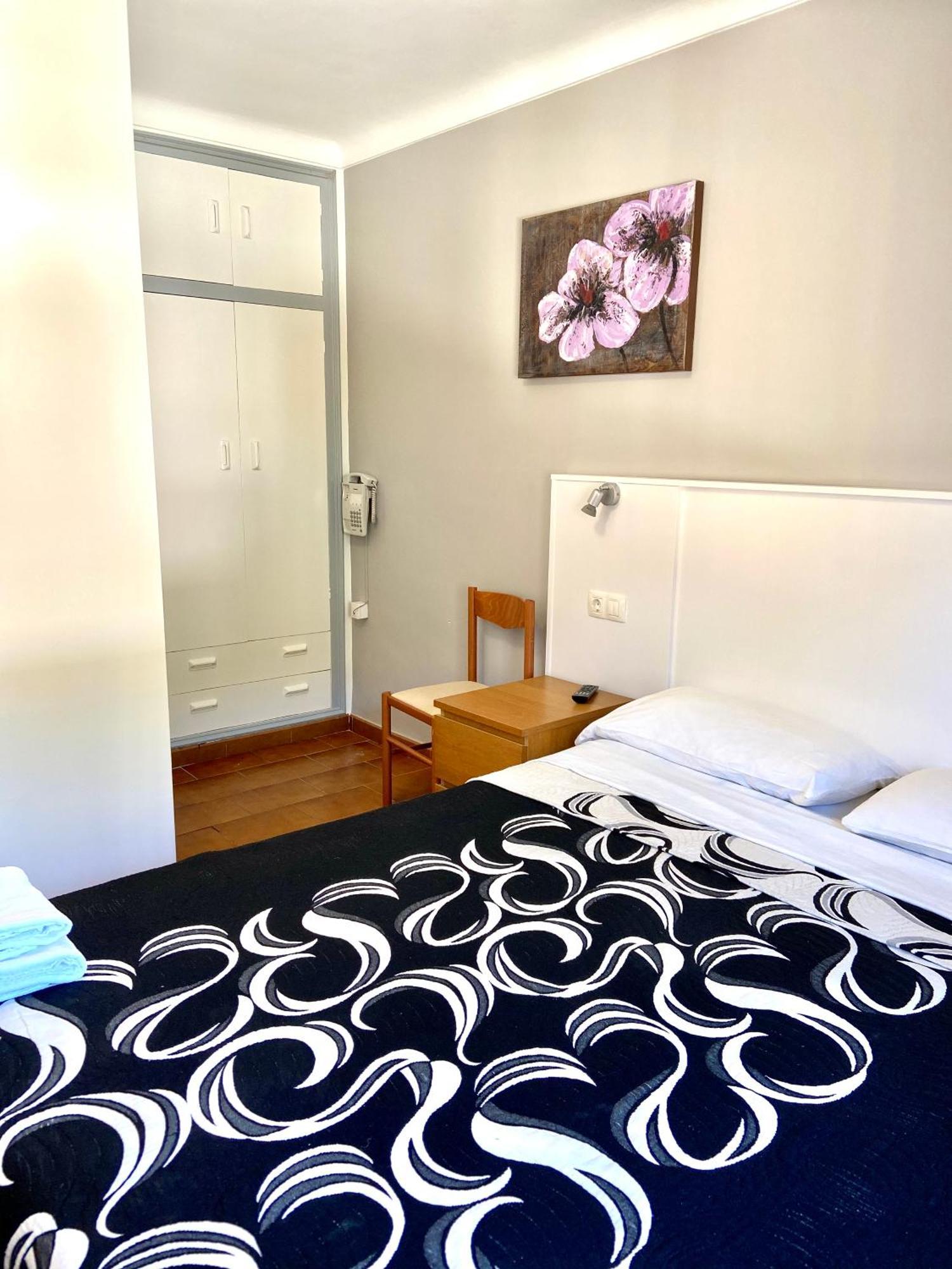 Hotel Les Roques Báscara Kültér fotó