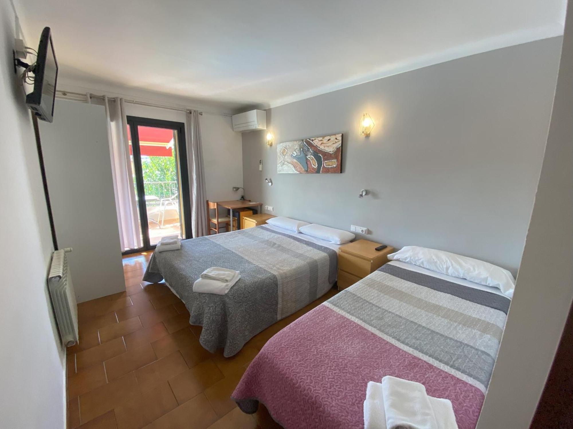 Hotel Les Roques Báscara Kültér fotó