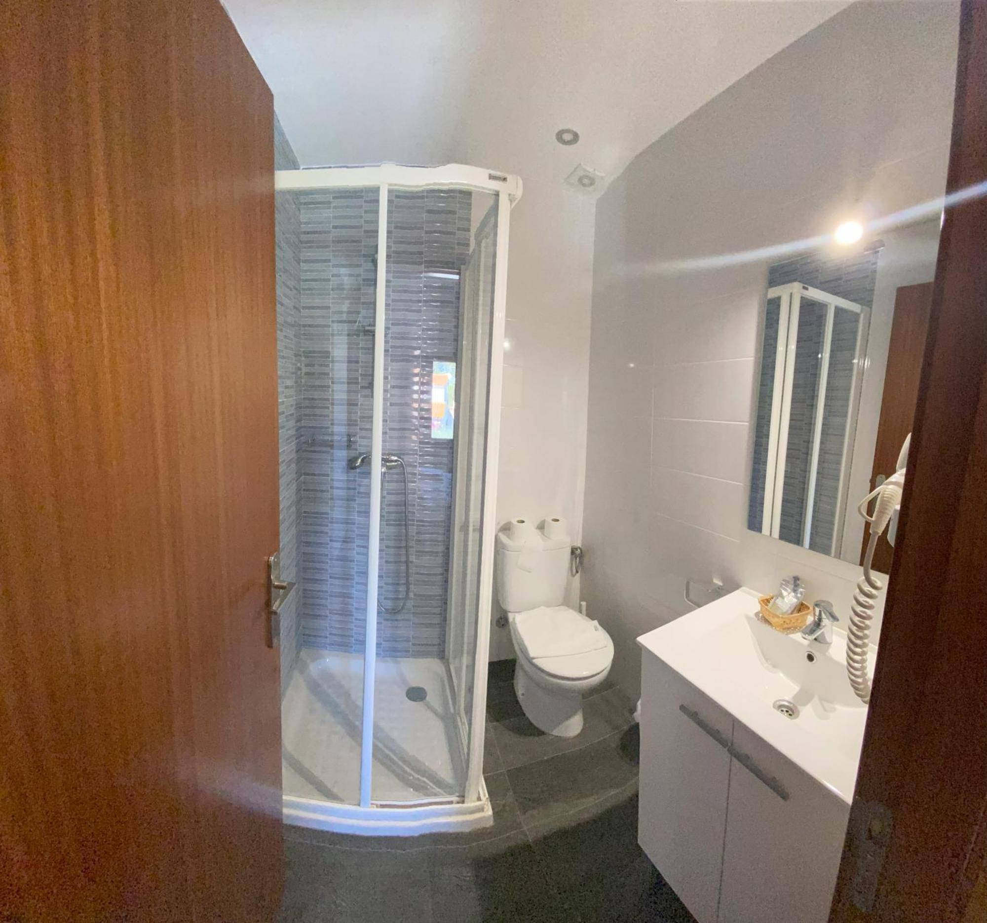 Hotel Les Roques Báscara Kültér fotó
