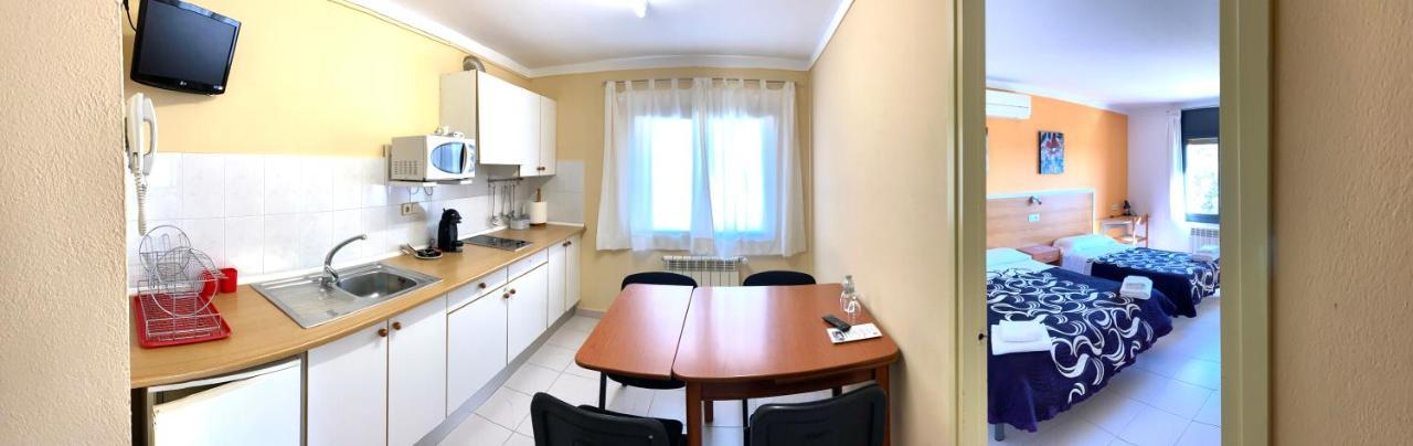 Hotel Les Roques Báscara Kültér fotó